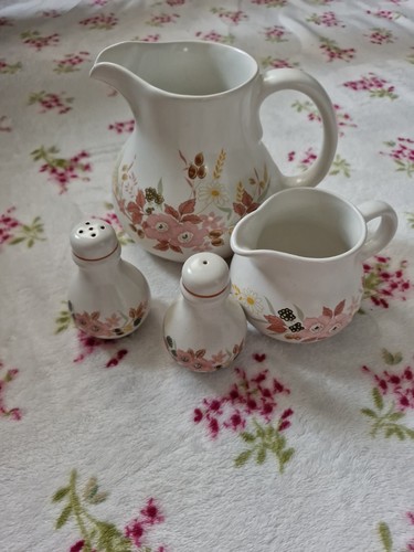 1980s hedge rose kitchen ware - rose,
