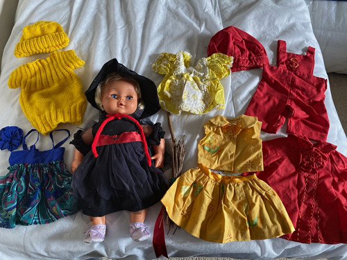 Vintage tiny tears with - tiny,