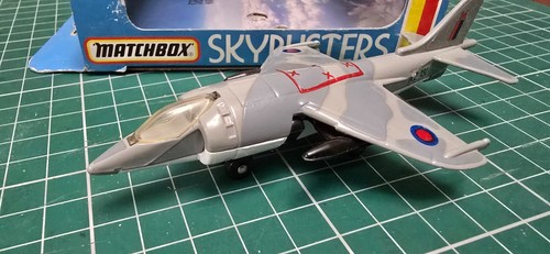 Matchbox skybusters hawker - skybusters,
