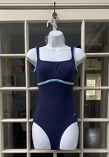 Speedo sculpture ladies - sculpture,