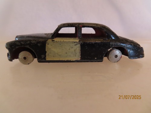 Dinky toys riley pathfinder - dinky,