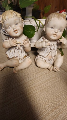 Vintage piano babies - vintage,