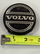 VOLVO BLACK CENTER WHEEL HUB