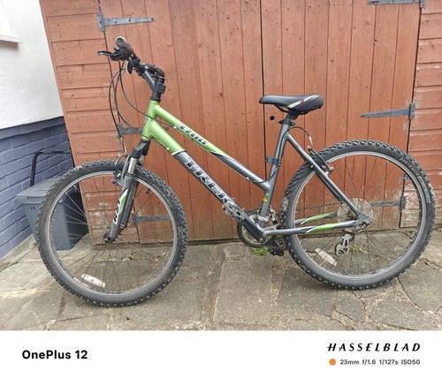 Trek 3700 mountain - trek, bike