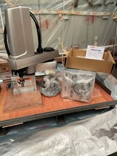 Yamaha YK500XG SCARA Robot with accessories. Pick and place.  