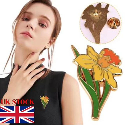 Daffodil flower pin - daffodil, badge