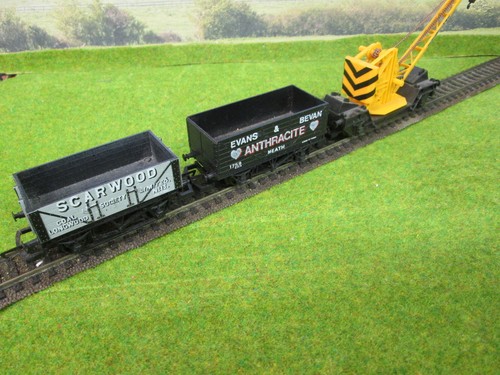 Hornby crane and open - crane, wagon