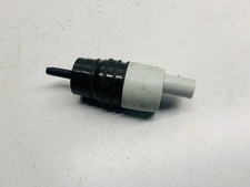 BMW M140i WINDSCREEN WASHER