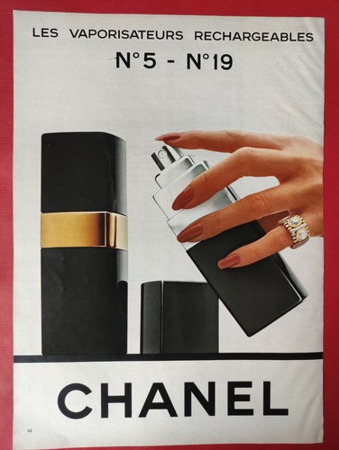 Press advertisement perfume