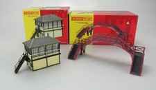 TT Hornby TT:120 TT9001 & TT9004 Footbridge & Signal Box (Sept-59)