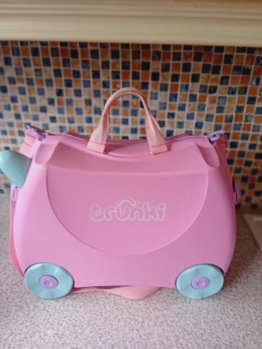 Light pink blue - light, trunki