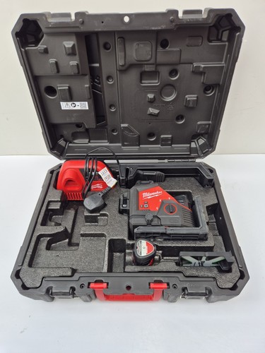Milwaukee m12 3pl green 360 - 3pl, 360°
