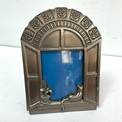 Ornate pewter metal cat - pewter,
