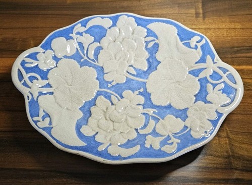 Antique blue and cream - blue,