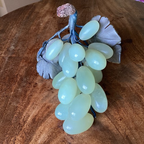 Polished jade grapes cluster - jade,