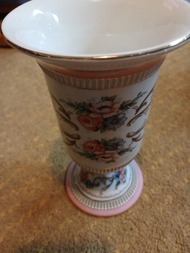 Floretine porcelain pedestal - floretine,