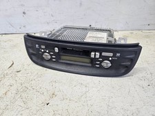 Nissan Almera Tino 2000 Radio
