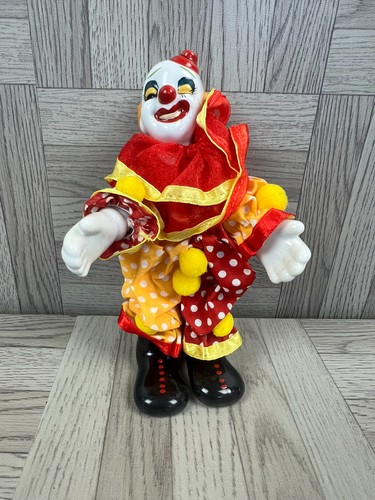 Vintage porcelain art - art, clown