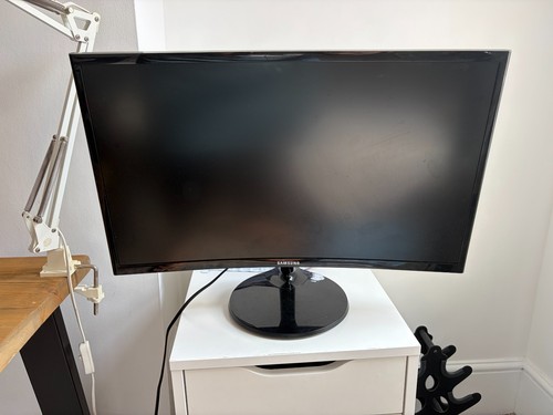 Samsung c24f390fhr 24 - samsung, a
