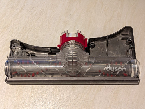 Dyson dc24 vacuum - dc24,