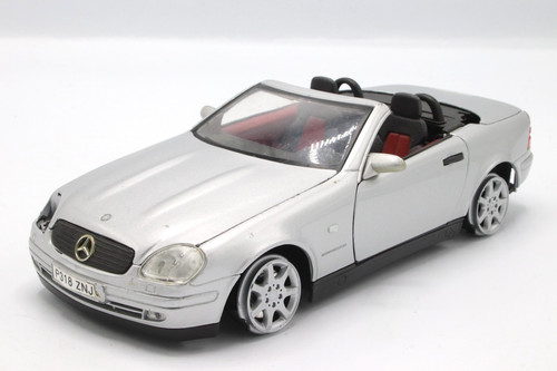 Maisto scale mercedes - scale,