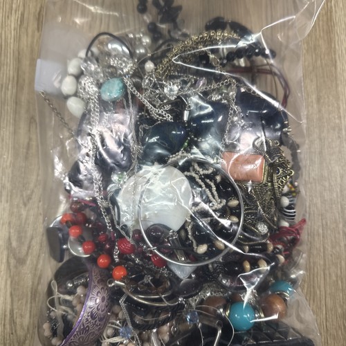 2kg job lot mixed - lot, costume