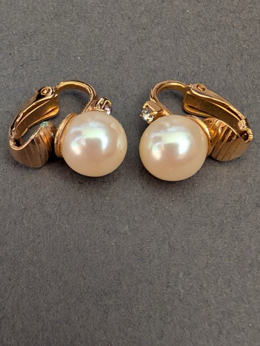 Oversized costume jewellery - oversized,