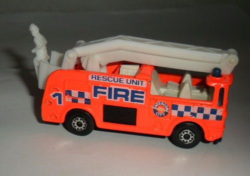 Matchbox snorkel fire engine - matchbox,