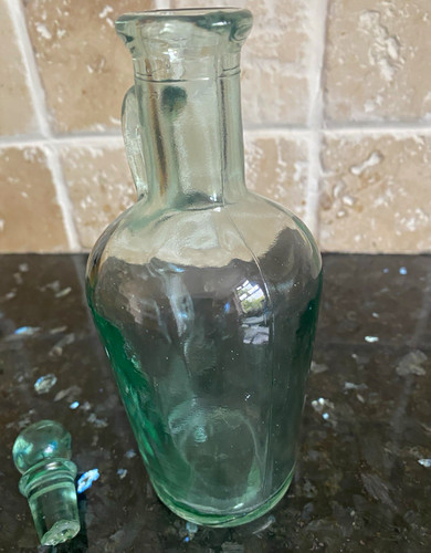 Unmarked green glass decanter - glass,