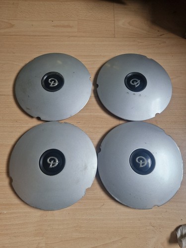 Daimler plastic hub cap - hub,