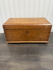 Oak box with dovetails