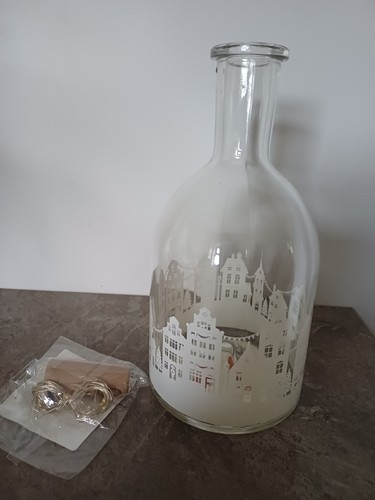 Light gin bottle with - light, extra