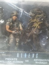 Neca Aliens Private William Hudson & Xenomorph Warrior Action Figure Twin Pack