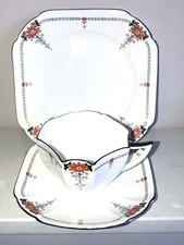 Shelley Red Daisy Art Deco