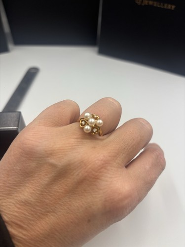 Mikimoto 18ct pearl diamond - 18ct, &