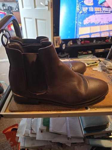 Size uk7 boots ladies - uk7,