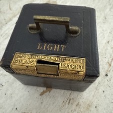 RARE VINTAGE BERRYS LONDON LEATHER COVERED MATCH SAFE BOX