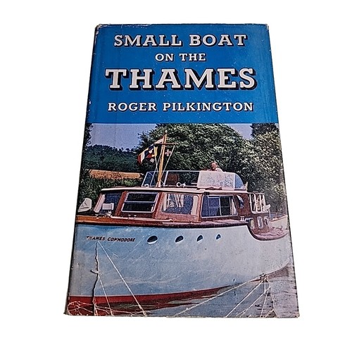 Small boat the thames - small,