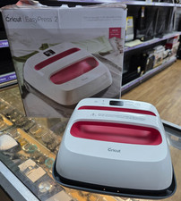 Cricut EasyPress 2 Embossing Machine - White/Raspberry