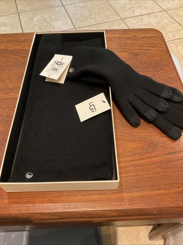 Ugg black snood and gloves - snood,