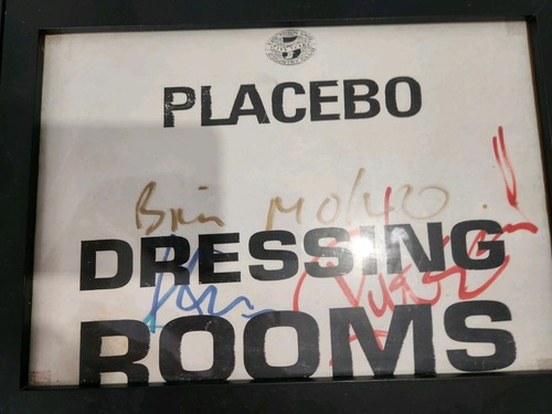 Placebo memorabilia dressing - memorabilia,