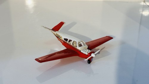 Dinky toys 710 beechcraft s - #710,
