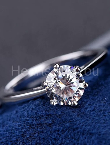 8ct round cut - round, moissanite