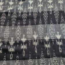 HORIZONTAL Black/White Ikat