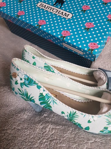 Worn once cond babycham - worn,