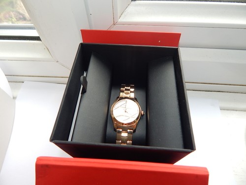 Boxed tissot wave - boxed,
