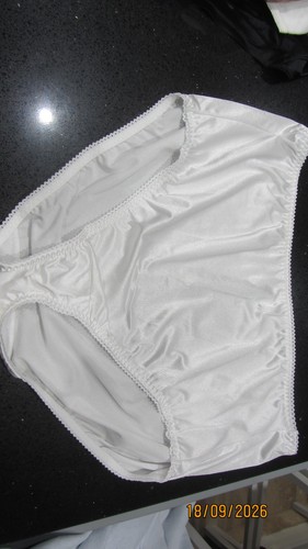 Vintage vanity fair - fair, knickers