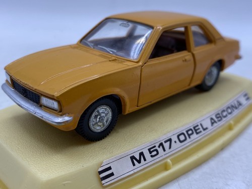 Pilen opel ascona - m517, 1:43