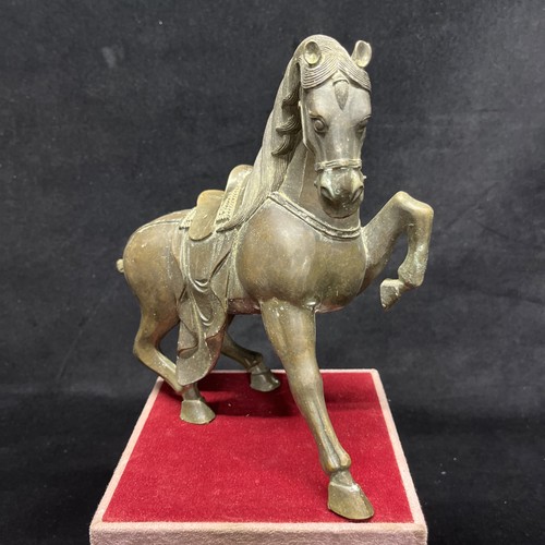 Antique chinese bronze statue - bronze,