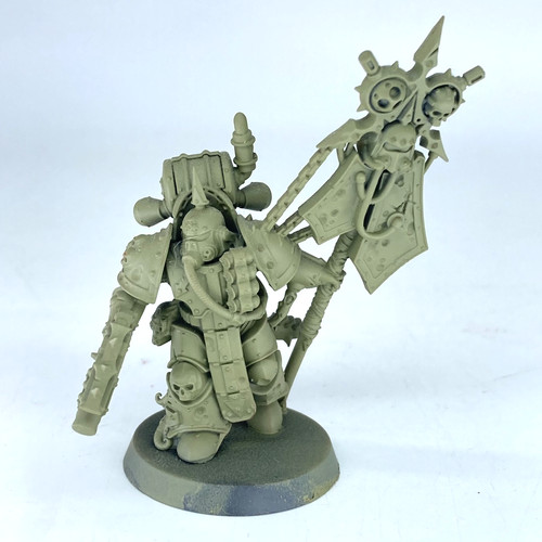 Plague marine icon bearer - bearer,